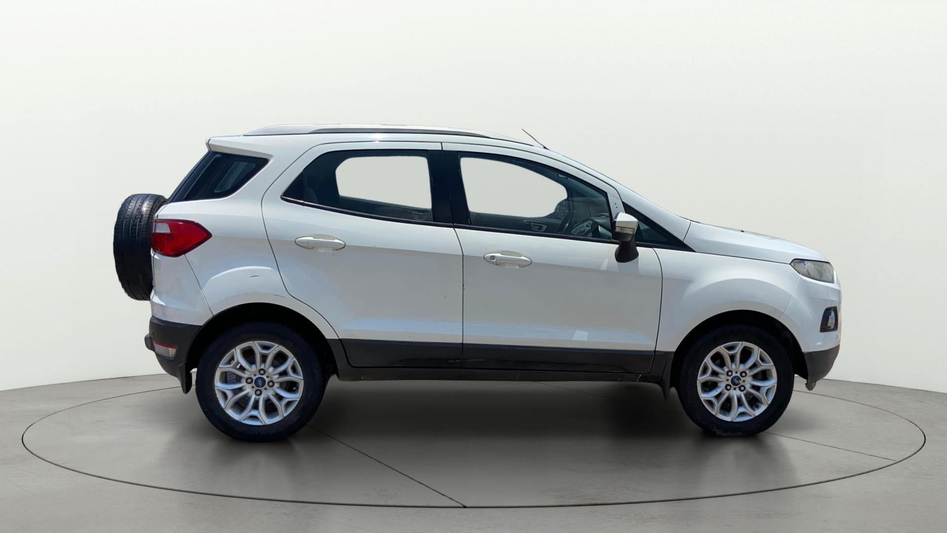 View 2015 Ford EcoSport 1.5 TDCi Diesel Ambiente BS IV Image 8 Used 2015 Ford EcoSport 1.5 TDCi Diesel Ambiente BS IV Image 8