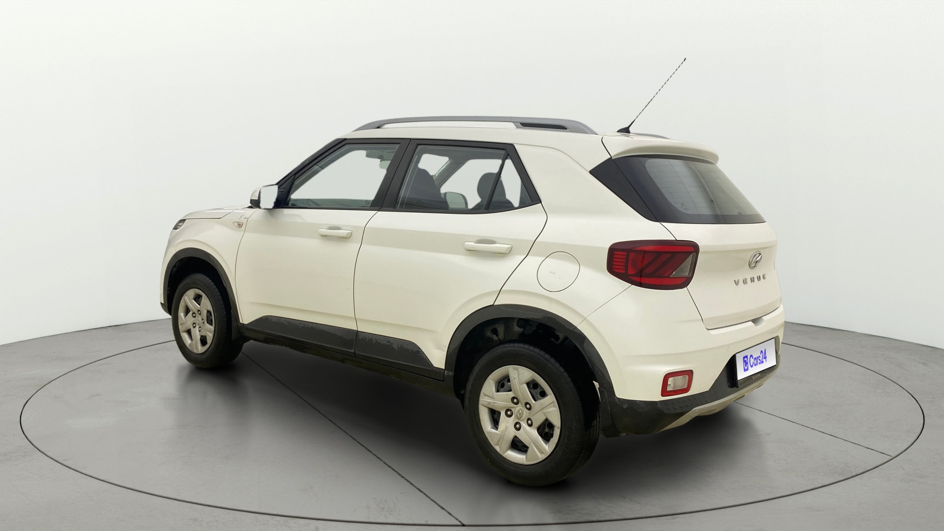 View 2021 Hyundai Venue S 1.2 Petrol Image 2 Used 2021 Hyundai Venue S 1.2 Petrol Image 2