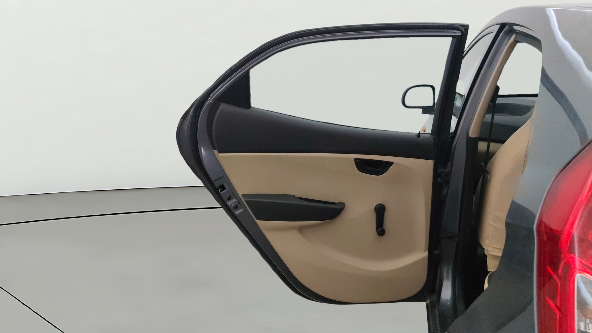 View 2018 Hyundai EON Era Plus Image 22 Used 2018 Hyundai EON Era Plus Image 22