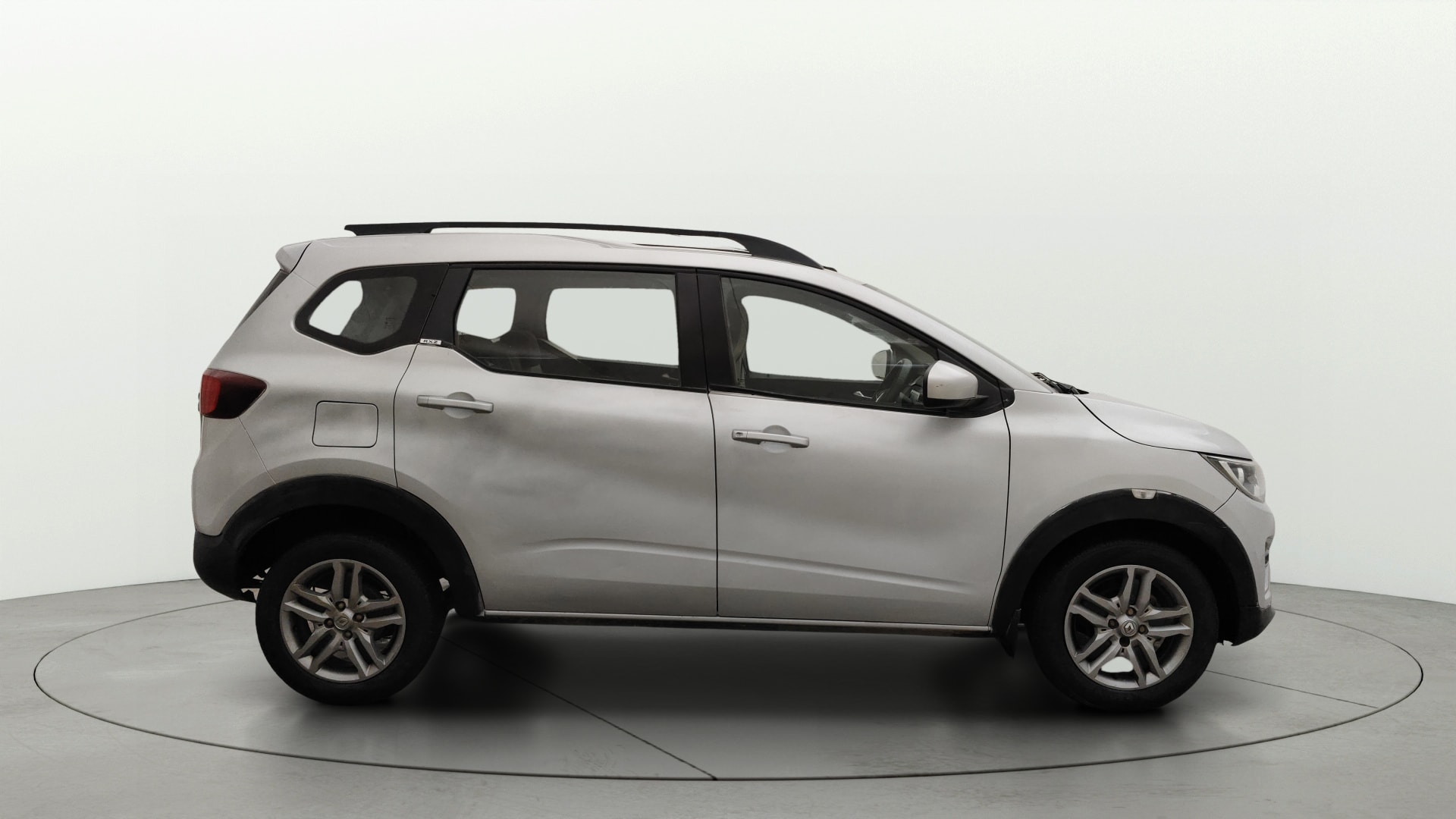 View 2021 Renault Triber RXZ Image 28 Used 2021 Renault Triber RXZ Image 28