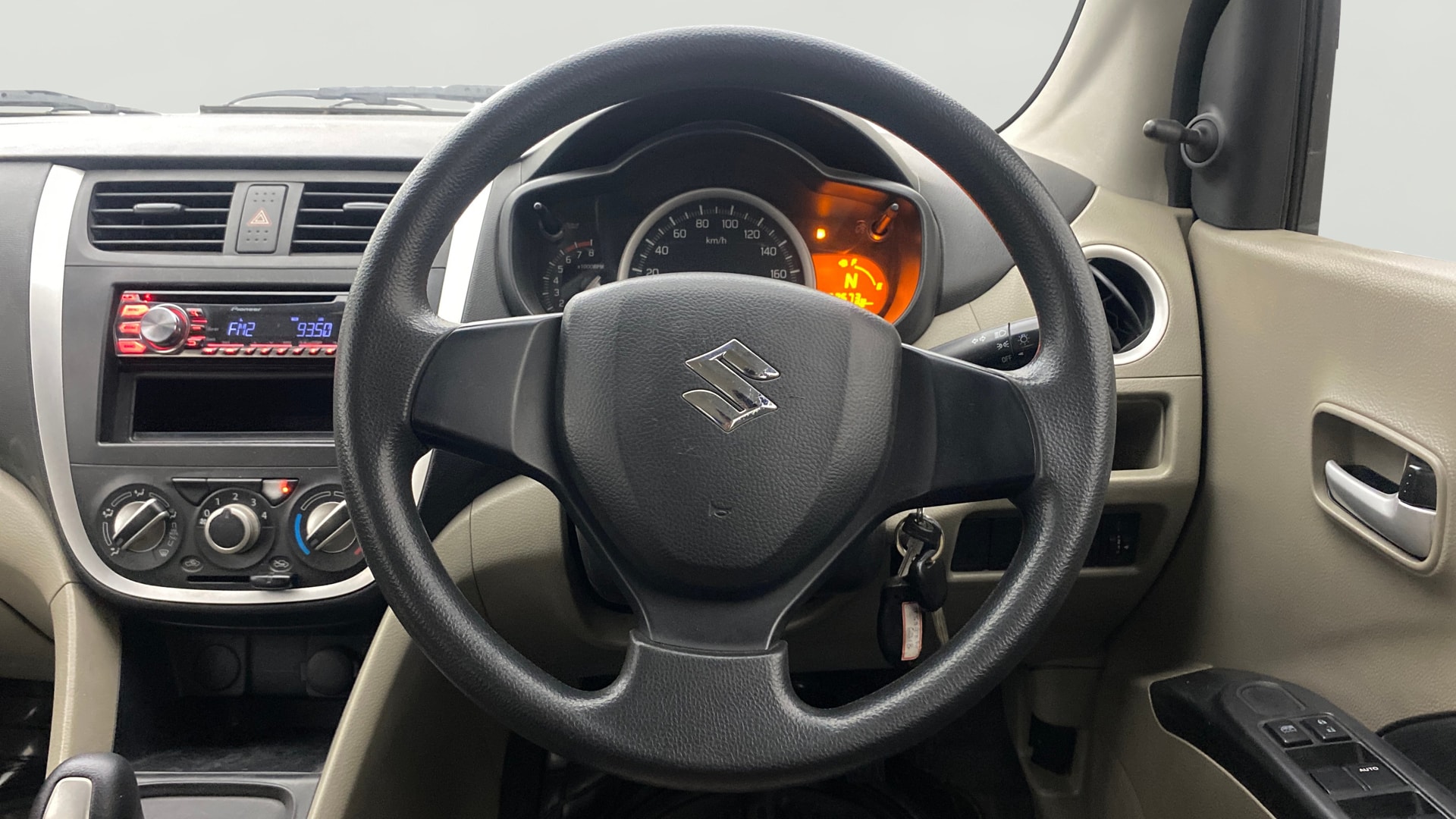 View 2015 Maruti Suzuki 1000 Base Variant Image 20 Used 2015 Maruti Suzuki 1000 Base Variant Image 20