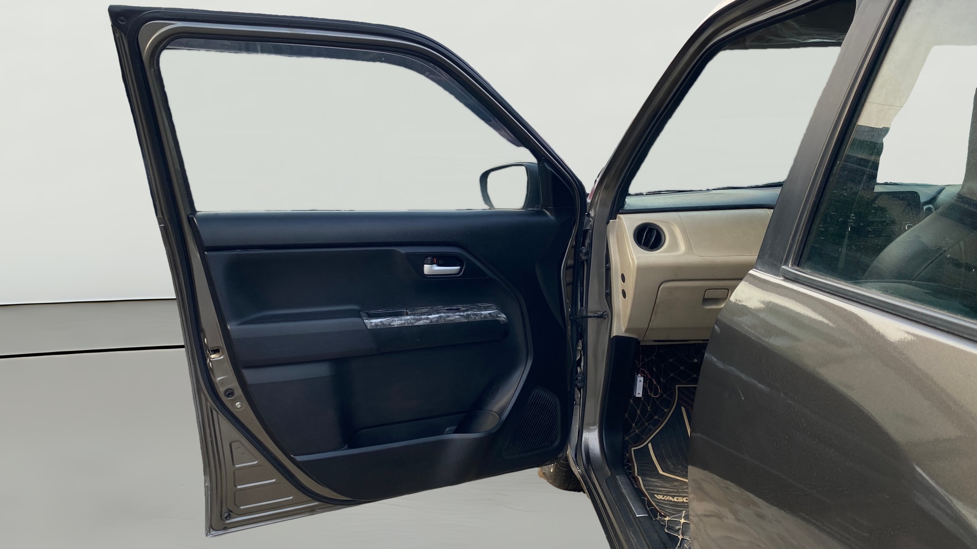 View 2021 Maruti Suzuki 1000 Base Variant Image 30 Used 2021 Maruti Suzuki 1000 Base Variant Image 30