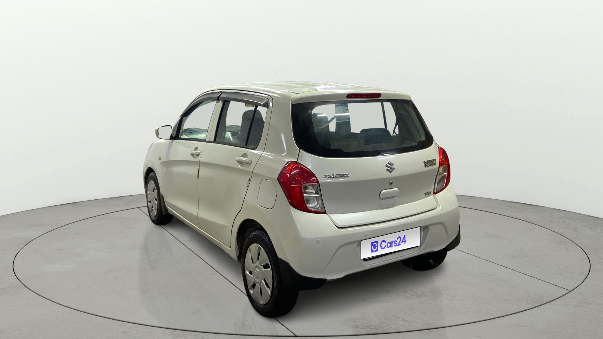 View 2019 Maruti Suzuki 1000 Base Variant Image 2 Used 2019 Maruti Suzuki 1000 Base Variant Image 2