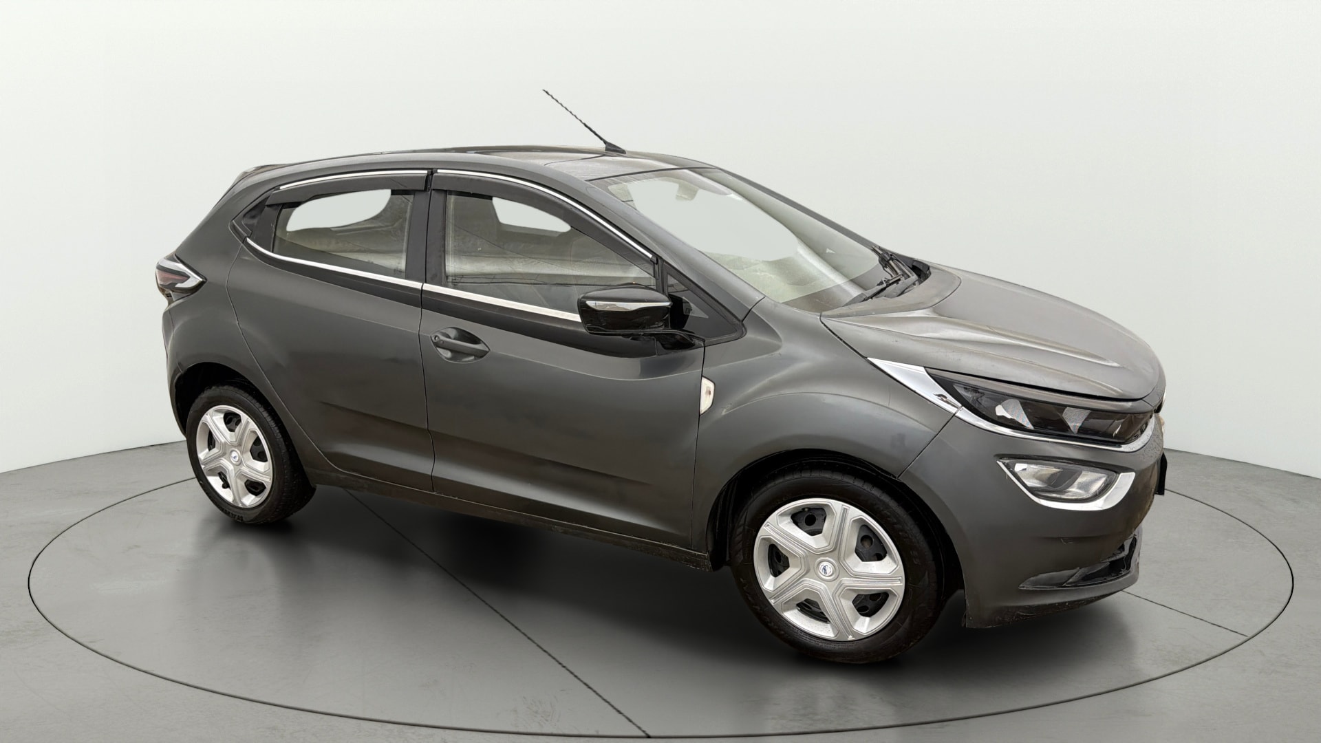 View 2022 Tata Altroz XT Petrol Image 21 Used 2022 Tata Altroz XT Petrol Image 21