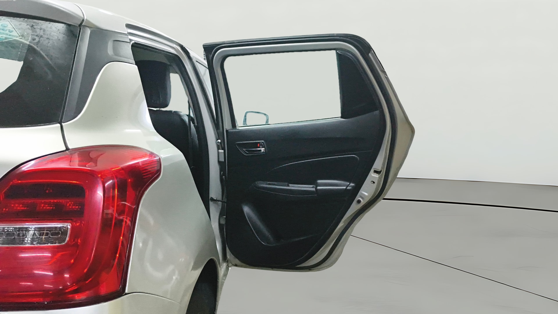 View 2018 Maruti Suzuki 1000 Base Variant Image 7 Used 2018 Maruti Suzuki 1000 Base Variant Image 7