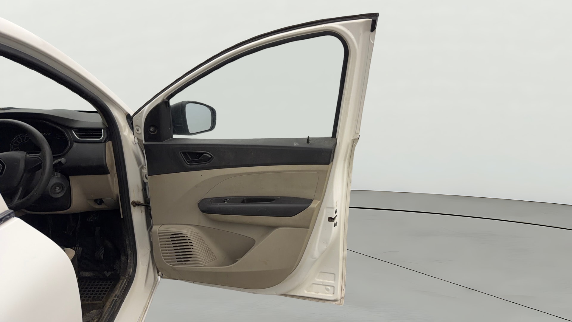 Used 2023 Renault Triber Used 2023 Renault Triber