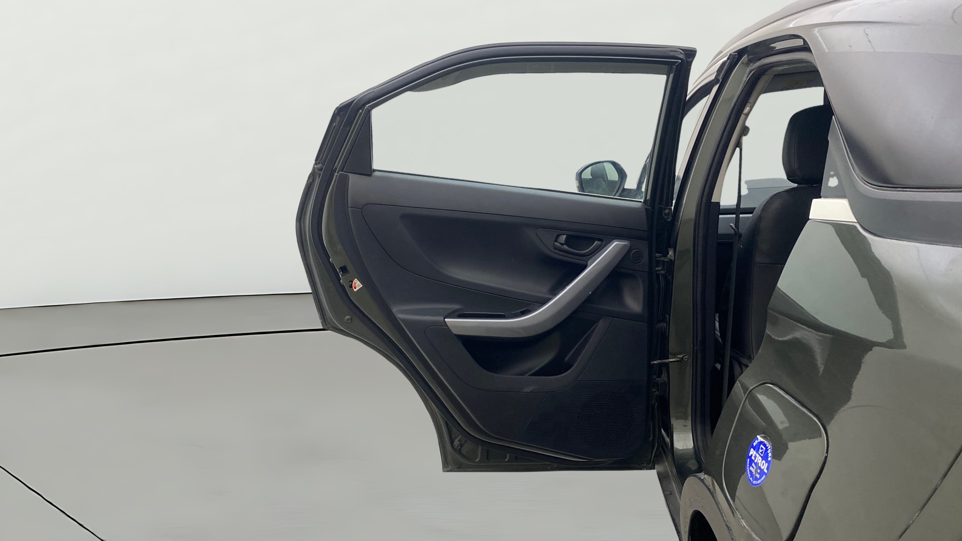 View 2023 Tata Nexon Revotron XE Image 22 Used 2023 Tata Nexon Revotron XE Image 22