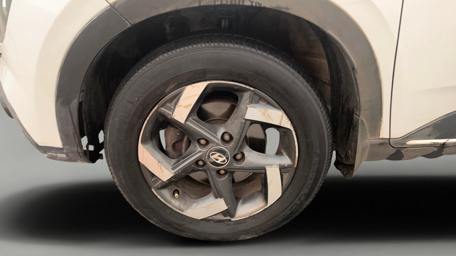 View 2019 Hyundai Venue SX 1.4 Diesel Dual Tone BS IV Image 27 Used 2019 Hyundai Venue SX 1.4 Diesel Dual Tone BS IV Image 27