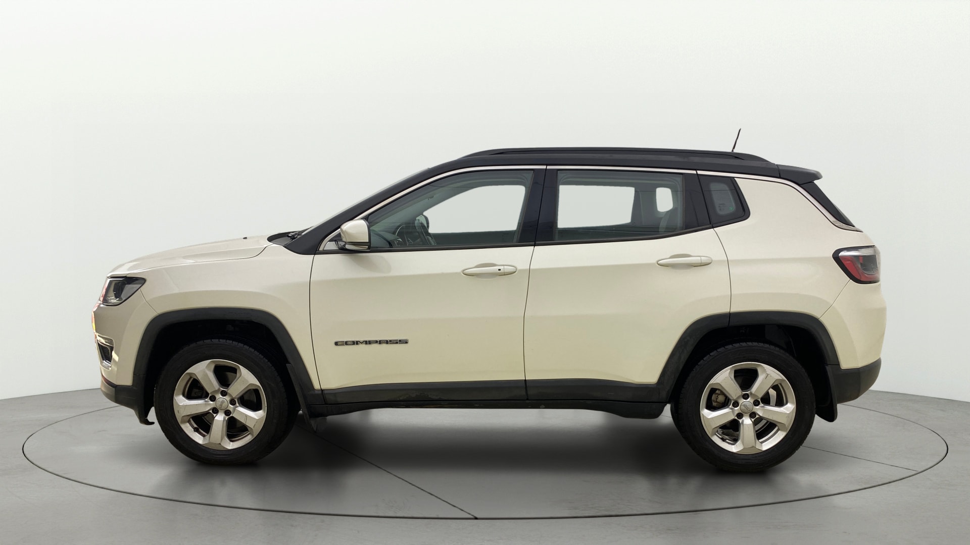 View 2020 Jeep Compass Limited 1.4 Multi AIR Petrol DDCT AT BS IV Image 26 Used 2020 Jeep Compass Limited 1.4 Multi AIR Petrol DDCT AT BS IV Image 26