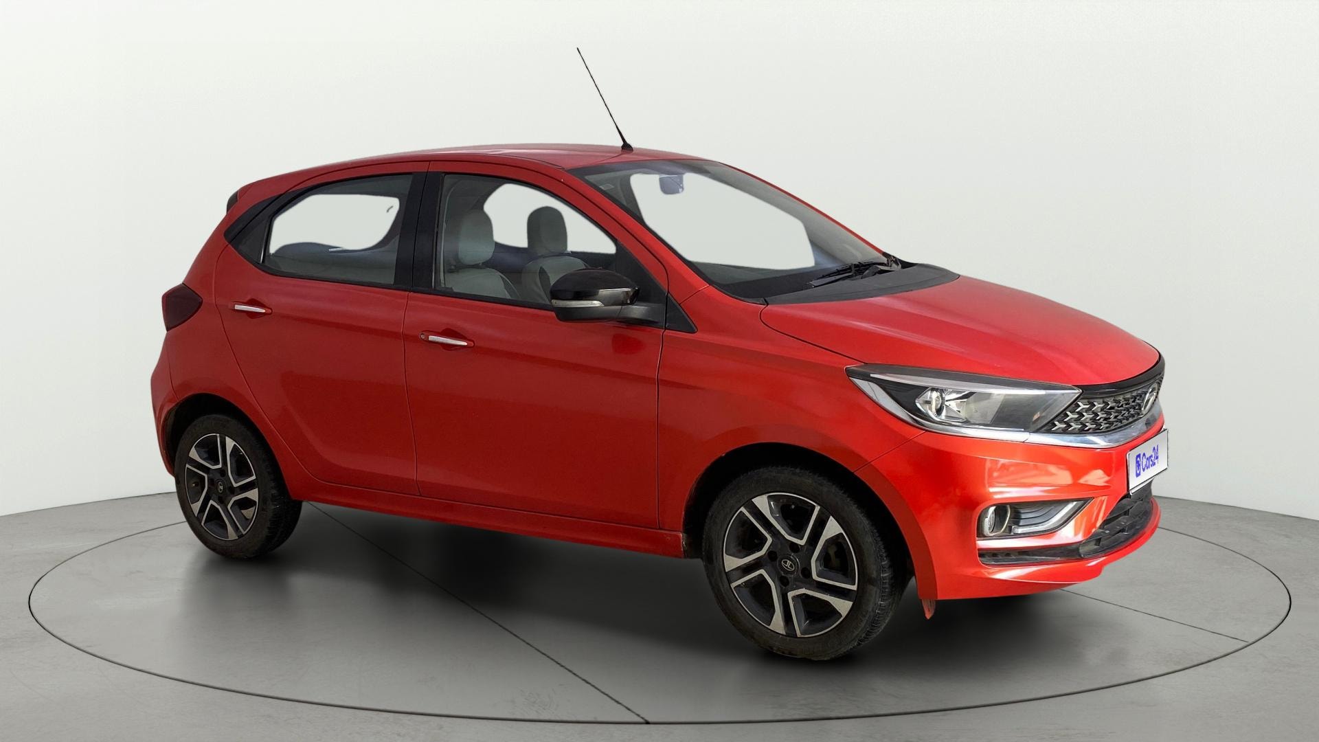 View 2022 Tata Tiago Revotorq XB Image 21 Used 2022 Tata Tiago Revotorq XB Image 21