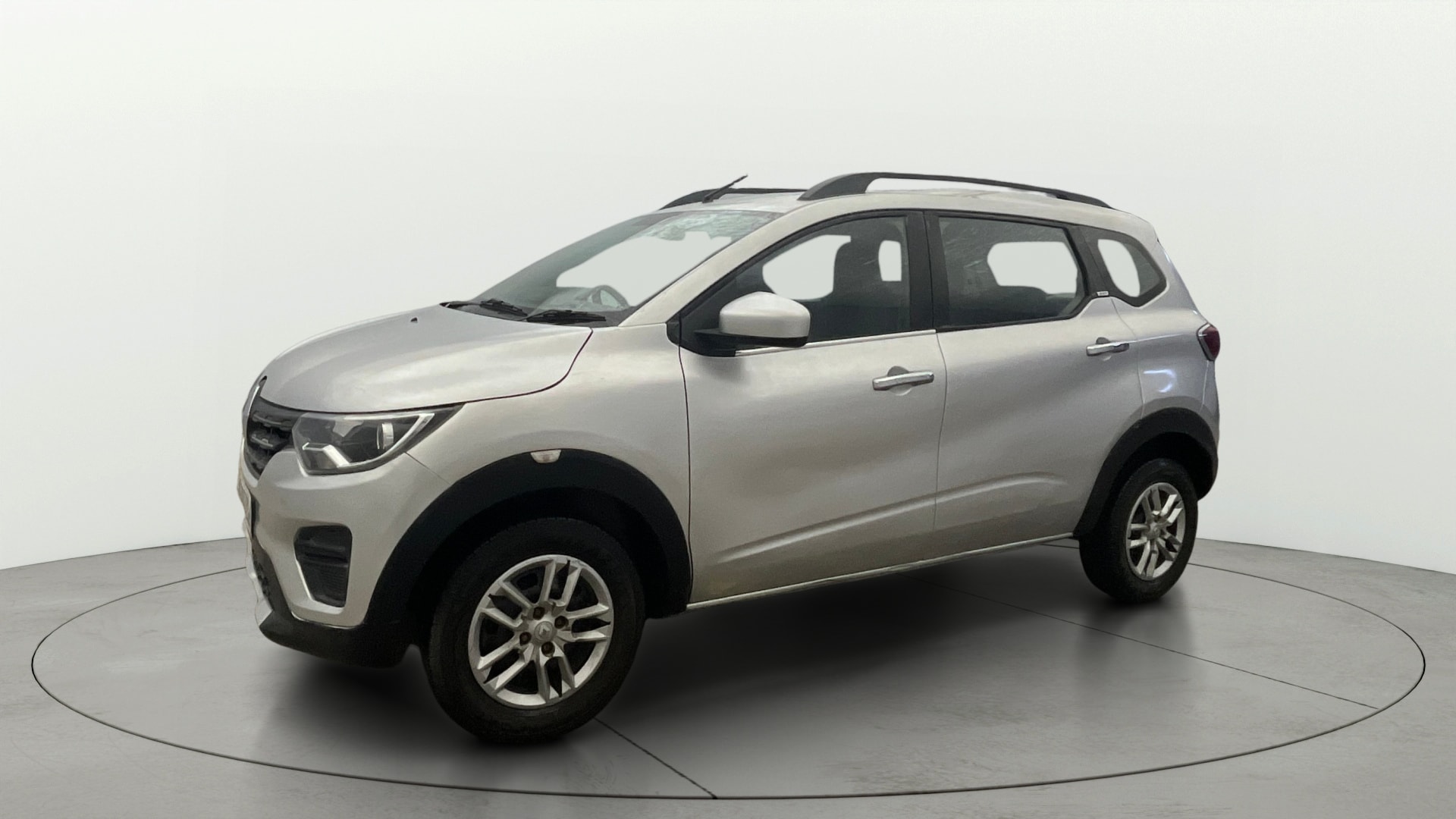 View 2020 Renault Triber RXT Image 36 Used 2020 Renault Triber RXT Image 36