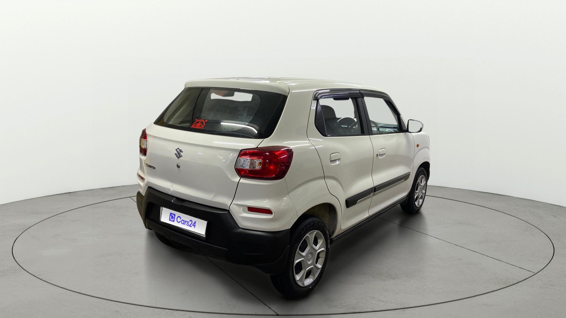 View 2022 Maruti Suzuki 1000 Base Variant Image 41 Used 2022 Maruti Suzuki 1000 Base Variant Image 41