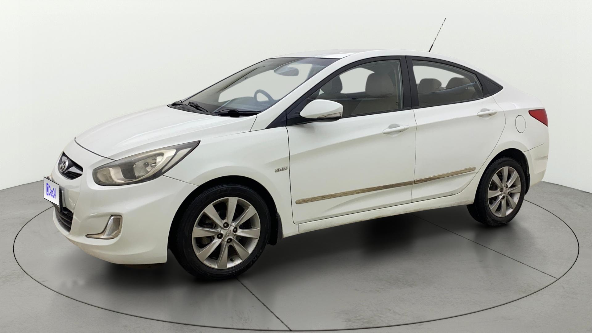 View 2013 Hyundai Fluidic Verna 1.6 CRDI SX Image 34 Used 2013 Hyundai Fluidic Verna 1.6 CRDI SX Image 34
