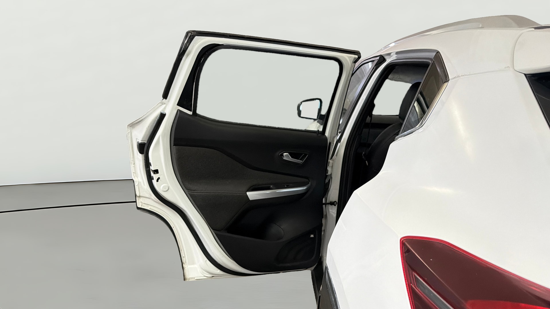 View 2021 Nissan Magnite XV Premium Image 23 Used 2021 Nissan Magnite XV Premium Image 23