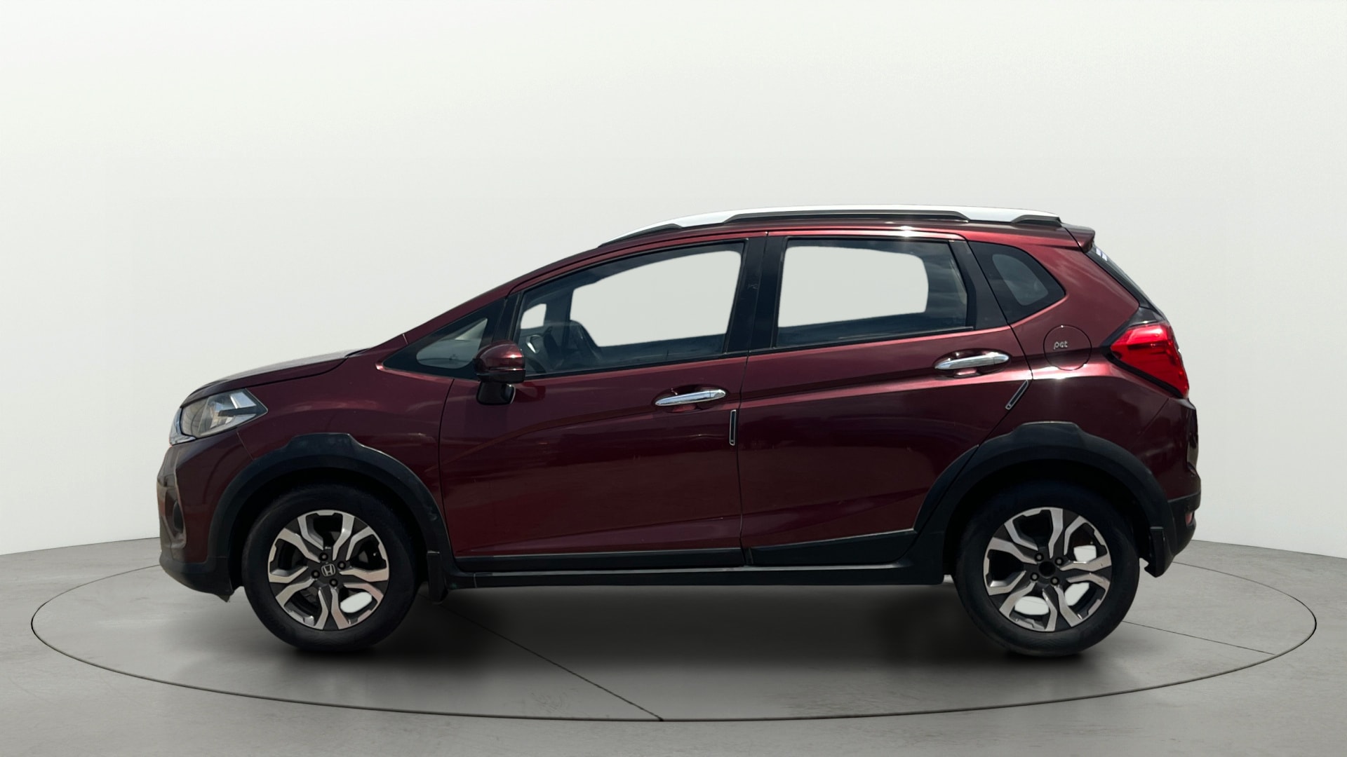 View 2017 Honda WR-V S MT Diesel Edge Edition Image 5 Used 2017 Honda WR-V S MT Diesel Edge Edition Image 5