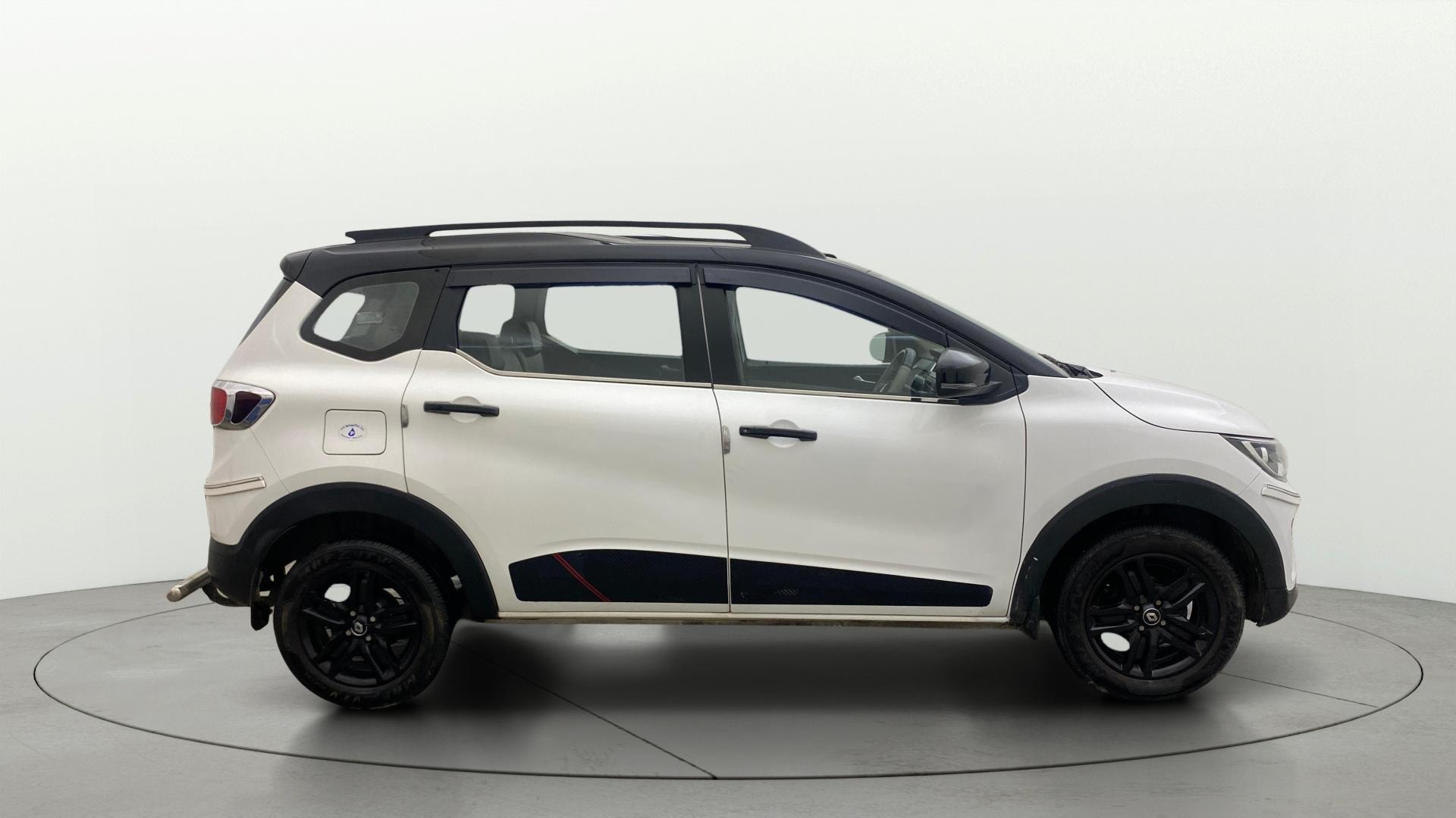 Used 2022 Renault Triber Used 2022 Renault Triber