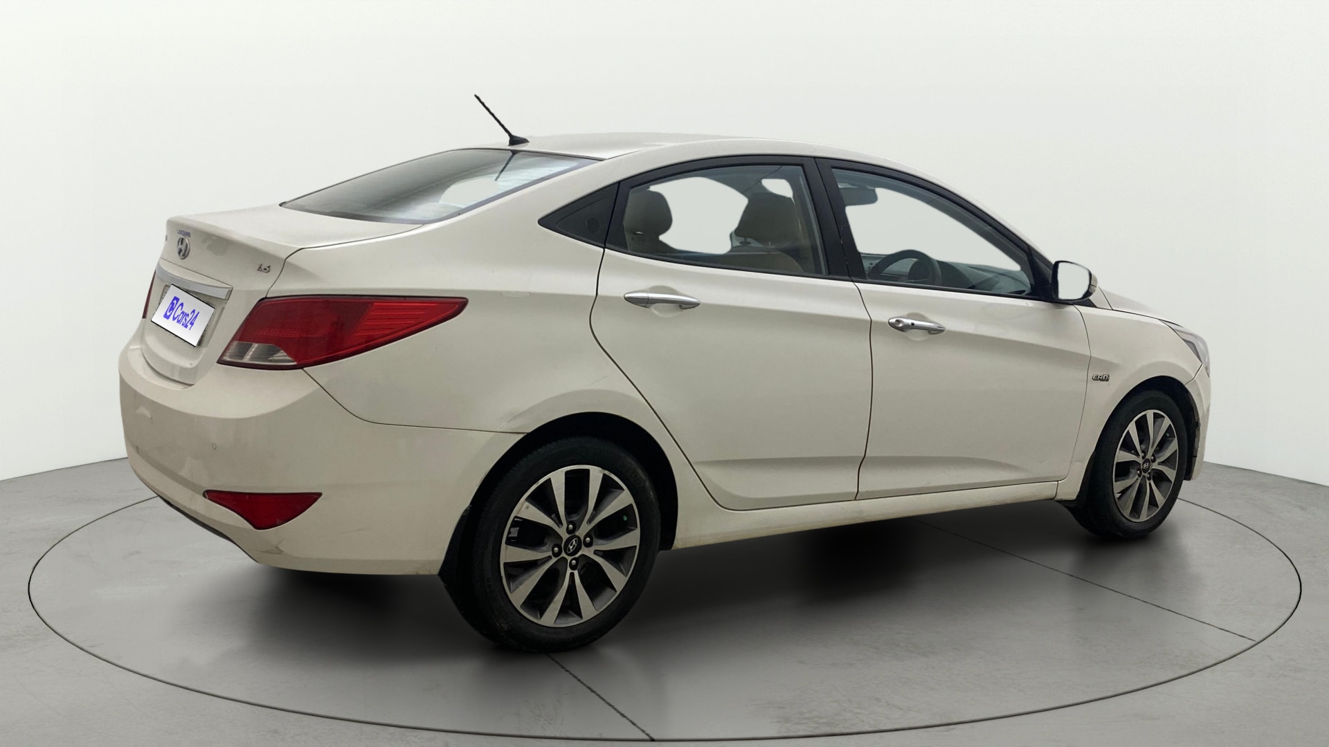 View 2015 Hyundai Fluidic Verna 1.4 CRDI Base Image 43 Used 2015 Hyundai Fluidic Verna 1.4 CRDI Base Image 43