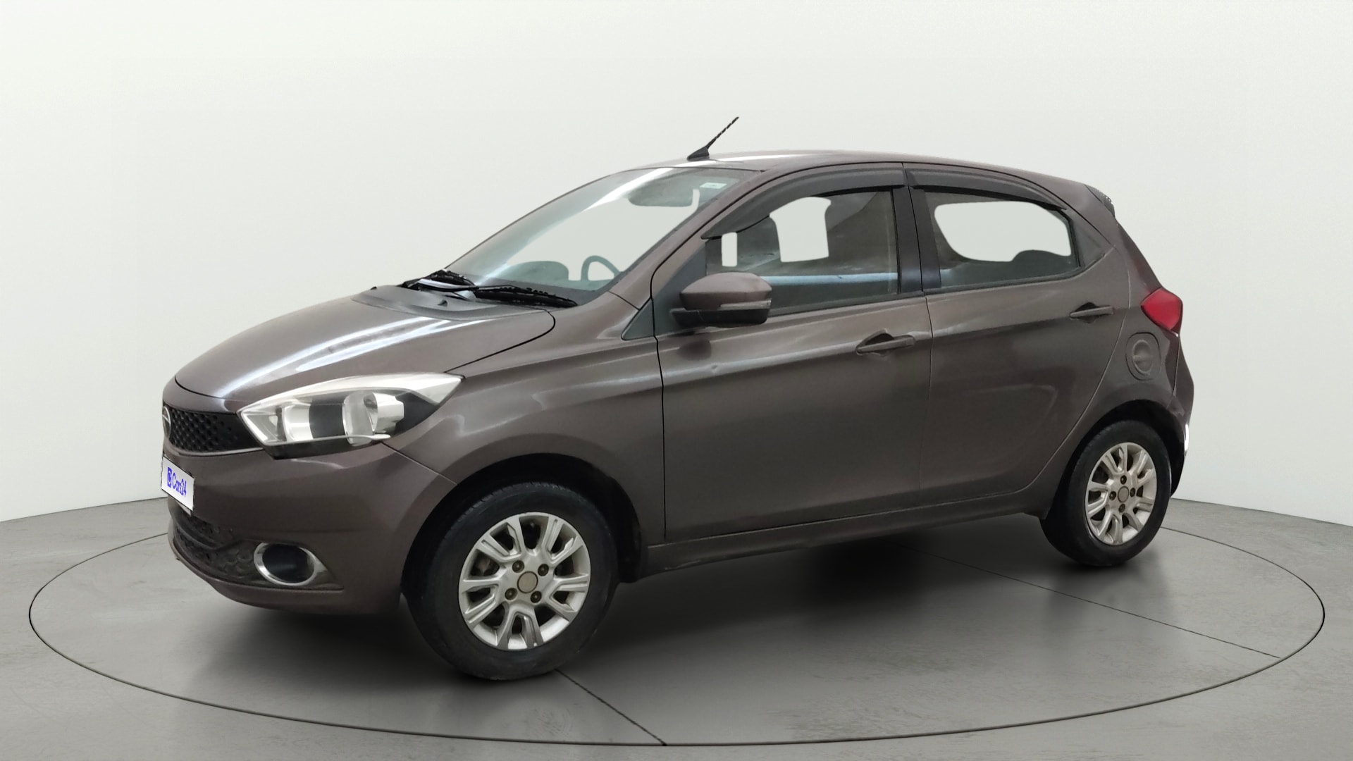 View 2018 Tata Tiago Revotorq XB Image 35 Used 2018 Tata Tiago Revotorq XB Image 35