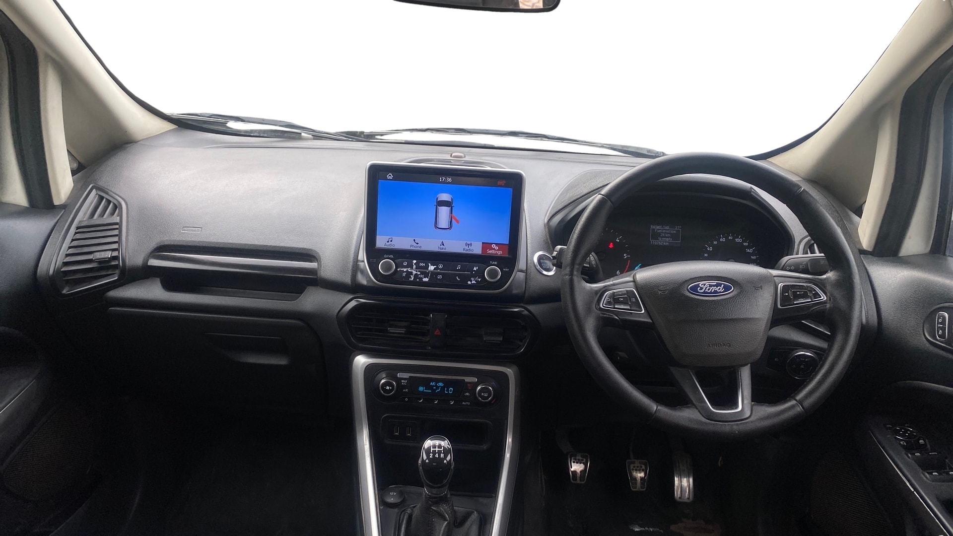 View 2018 Ford EcoSport 1.5 TDCi Diesel Ambiente BS IV Image 16 Used 2018 Ford EcoSport 1.5 TDCi Diesel Ambiente BS IV Image 16