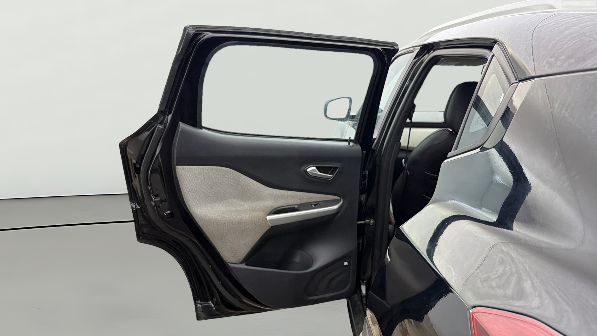 View 2023 Nissan Magnite Geza Edition Image 22 Used 2023 Nissan Magnite Geza Edition Image 22