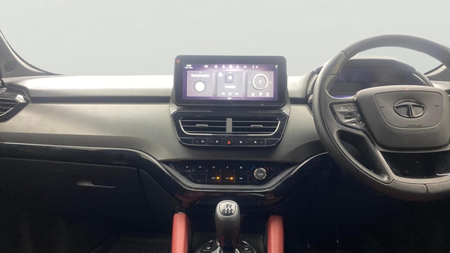 View Tata Harrier Image 33 Used Tata Harrier Image 33