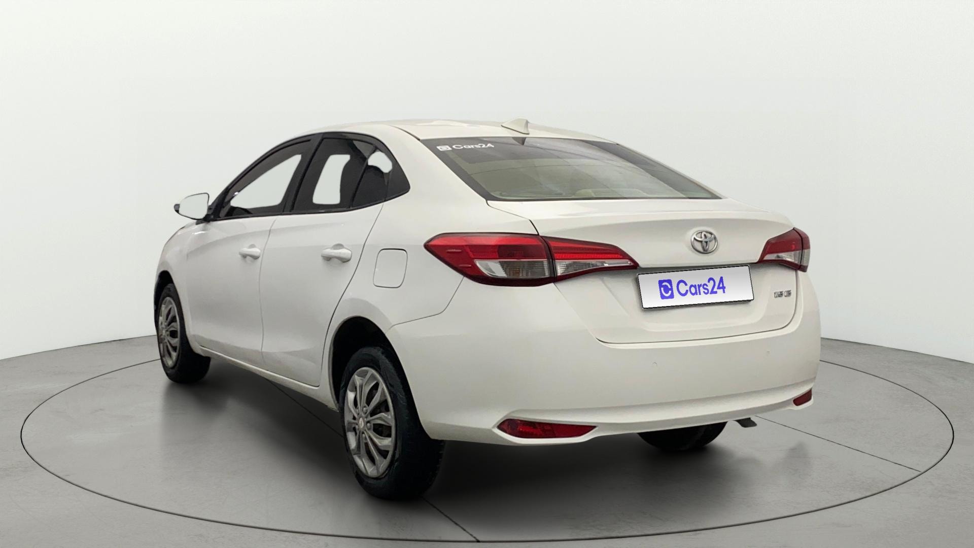 View 2019 Toyota Yaris G MT Image 2 Used 2019 Toyota Yaris G MT Image 2