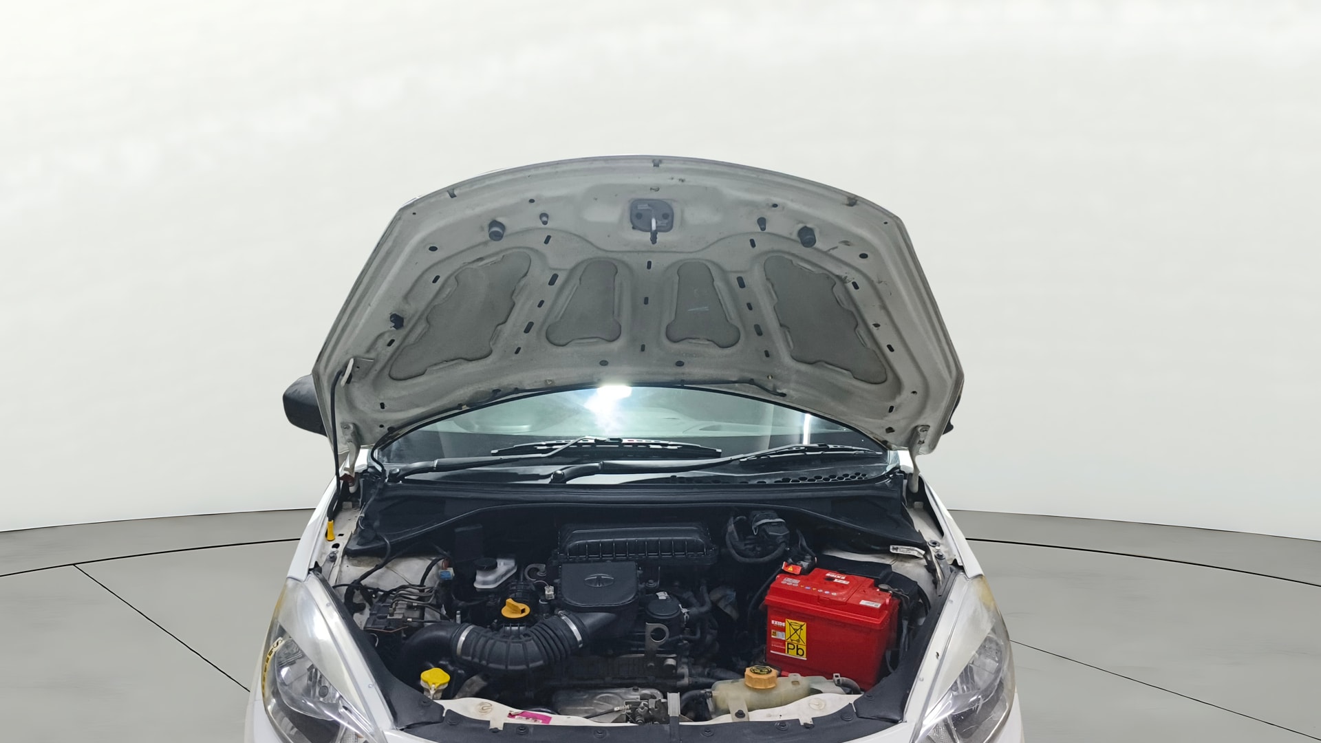 View 2019 Tata Tiago Revotorq XB Image 32 Used 2019 Tata Tiago Revotorq XB Image 32