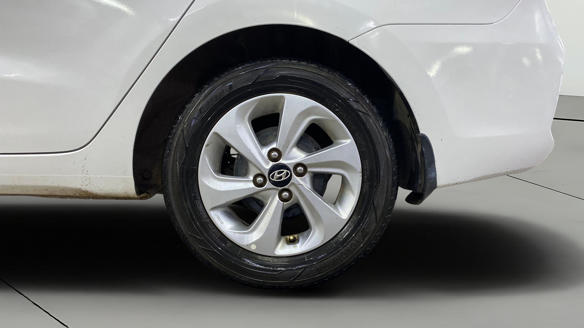 View 2018 Hyundai Xcent SX Petrol Image 11 Used 2018 Hyundai Xcent SX Petrol Image 11