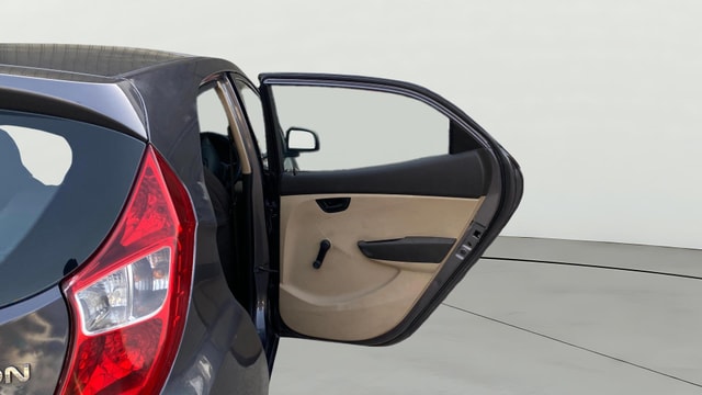 View Hyundai EON Image 7 Used Hyundai EON Image 7