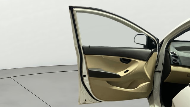 View Hyundai EON Image 30 Used Hyundai EON Image 30