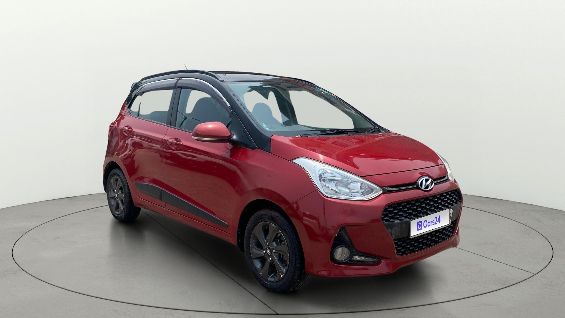 View 2019 Hyundai Grand i10 Sportz 1.2 Kappa VTVT Dual Tone Image 13 Used 2019 Hyundai Grand i10 Sportz 1.2 Kappa VTVT Dual Tone Image 13