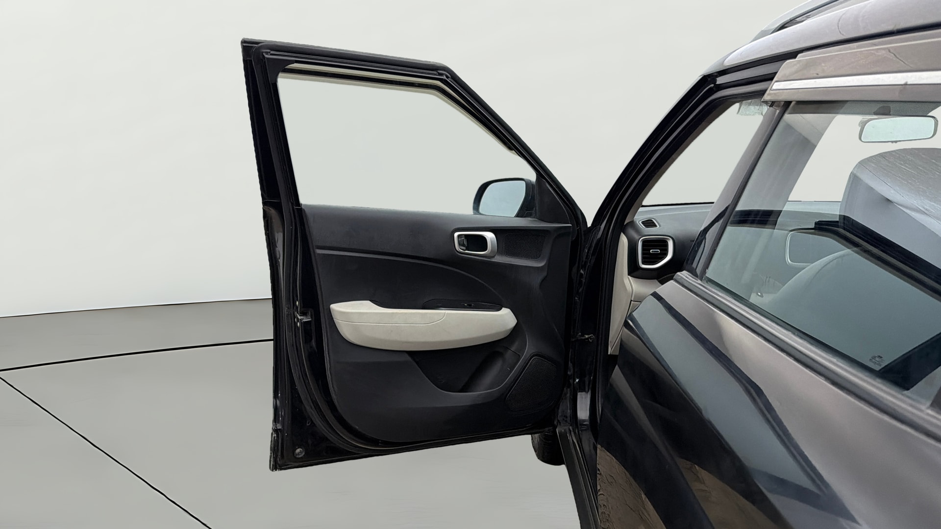 View 2024 Hyundai Venue S (O) 1.0 Turbo Petrol DCT Image 32 Used 2024 Hyundai Venue S (O) 1.0 Turbo Petrol DCT Image 32