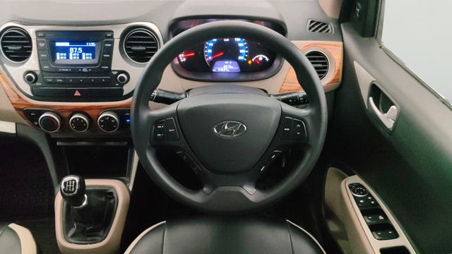 View Hyundai Xcent Image 20 Used Hyundai Xcent Image 20