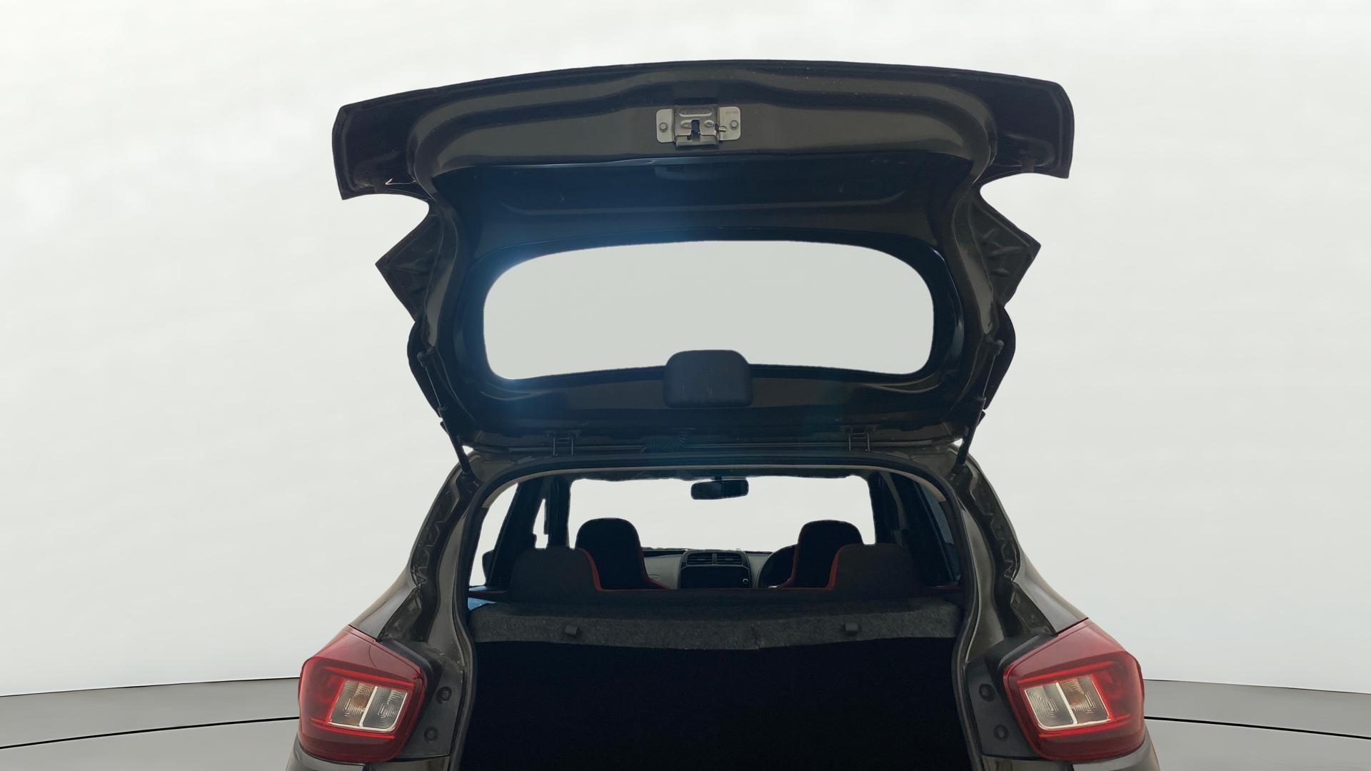 View 2023 Renault Kwid RXL 1.0 BS IV Image 16 Used 2023 Renault Kwid RXL 1.0 BS IV Image 16