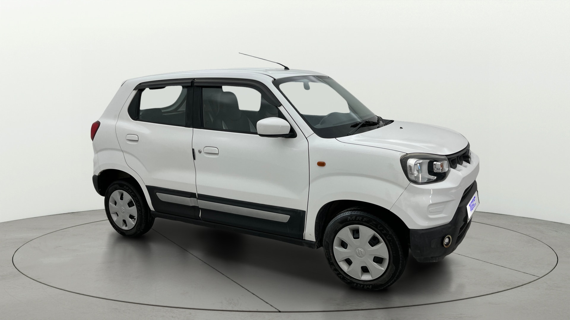 View 2022 Maruti Suzuki 1000 Base Variant Image 21 Used 2022 Maruti Suzuki 1000 Base Variant Image 21