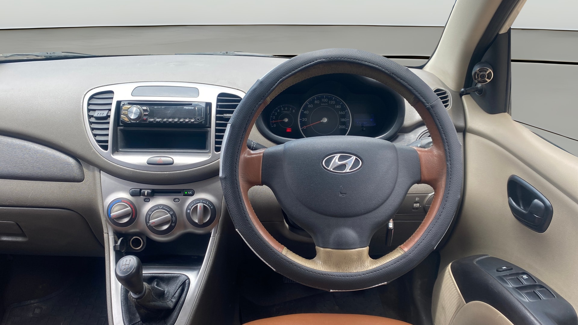 View 2014 Hyundai i10 1.1 Magna Image 20 Used 2014 Hyundai i10 1.1 Magna Image 20