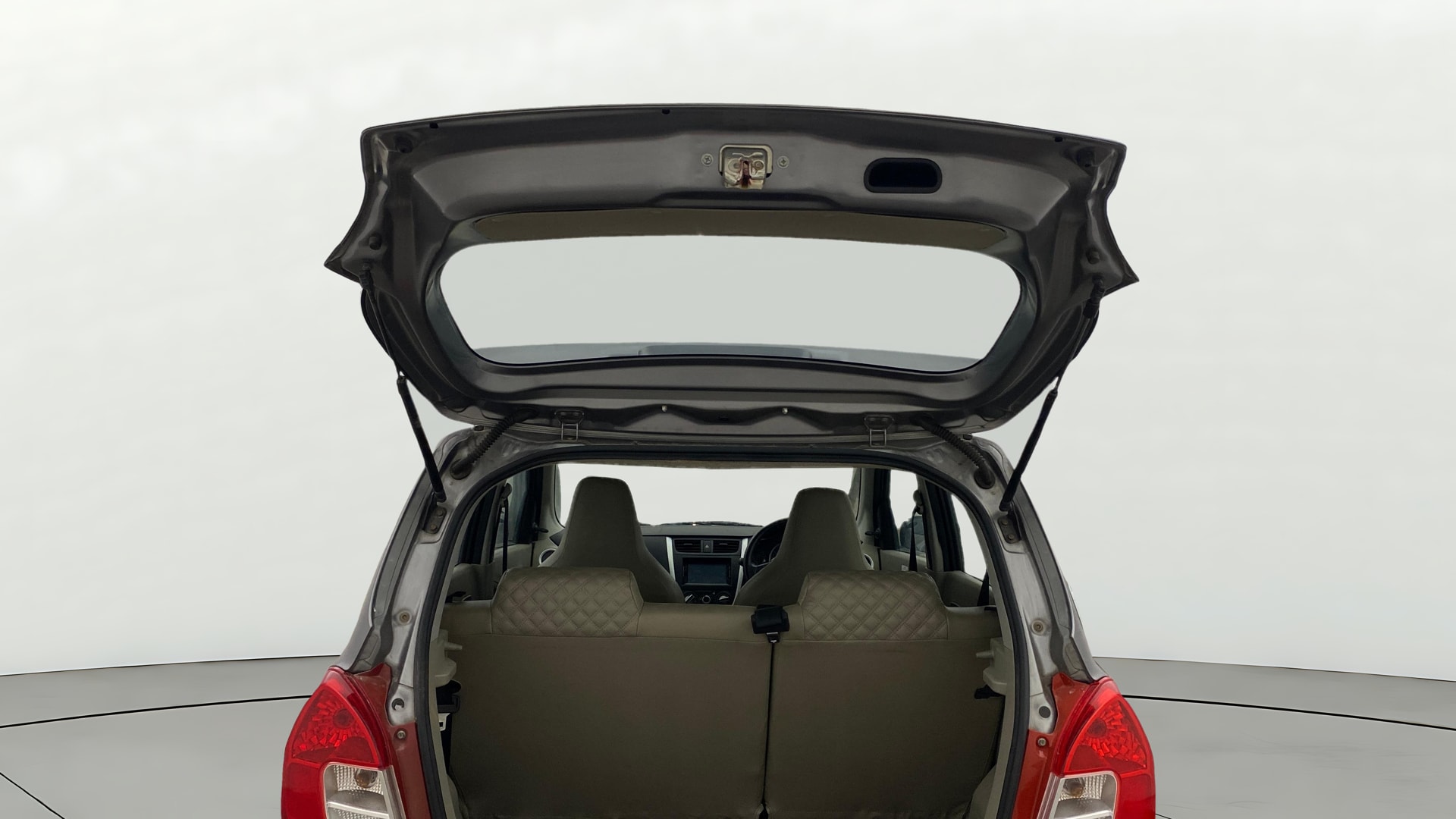View 2015 Maruti Suzuki 1000 Base Variant Image 16 Used 2015 Maruti Suzuki 1000 Base Variant Image 16
