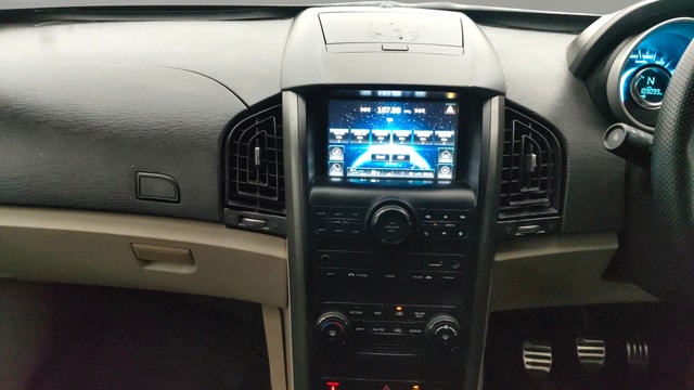 View Mahindra XUV500 Image 34 Used Mahindra XUV500 Image 34