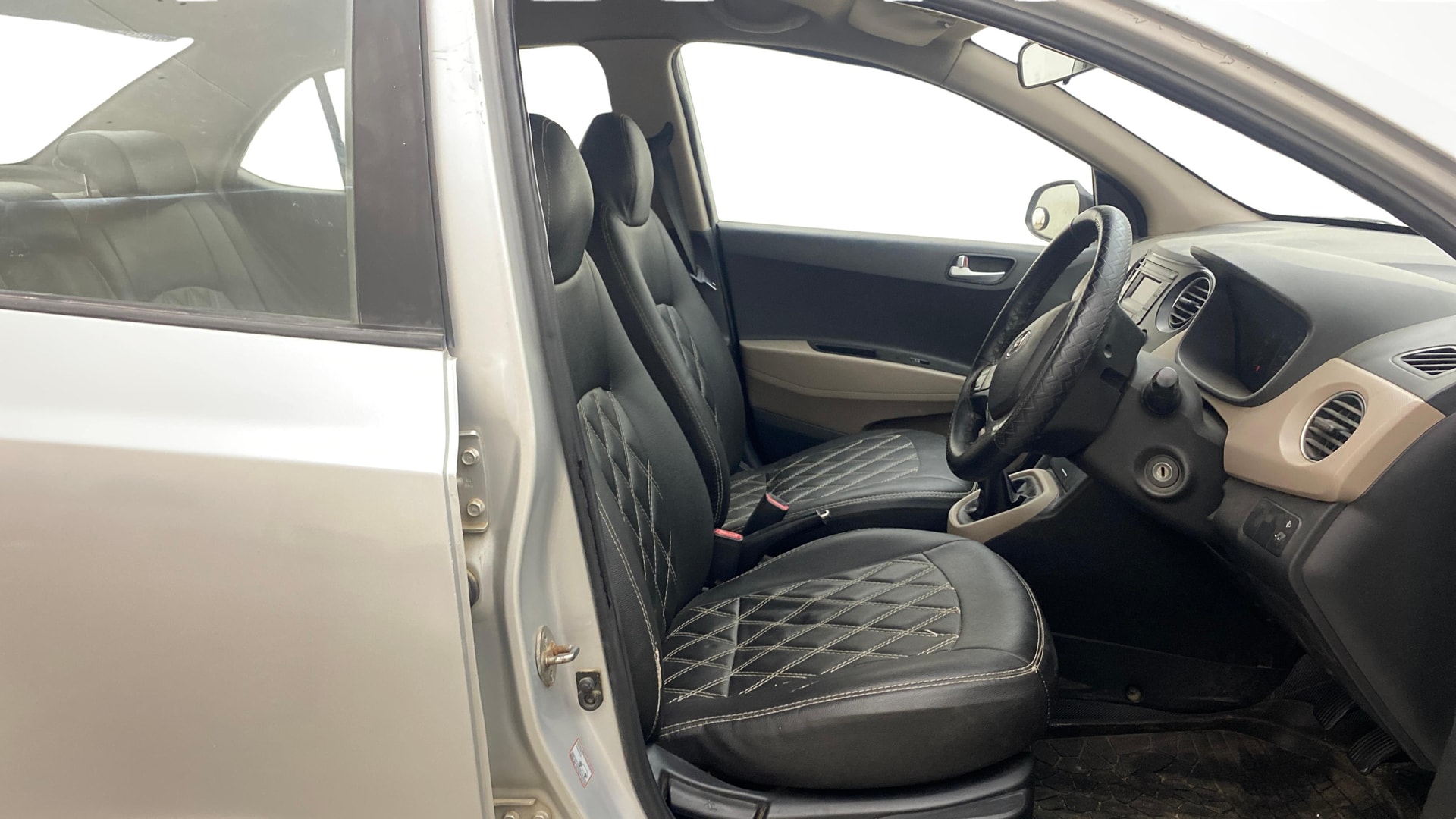View 2016 Hyundai Xcent S Diesel Image 25 Used 2016 Hyundai Xcent S Diesel Image 25