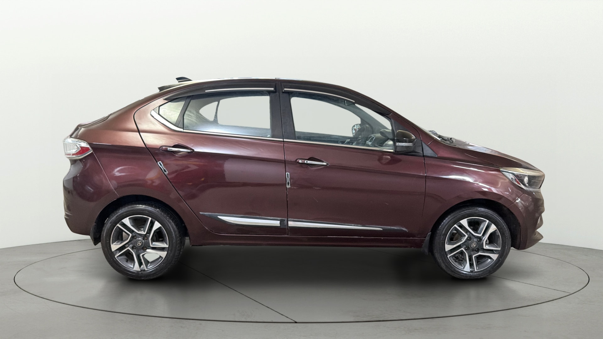 View 2020 Tata Tigor XE Diesel Image 8 Used 2020 Tata Tigor XE Diesel Image 8