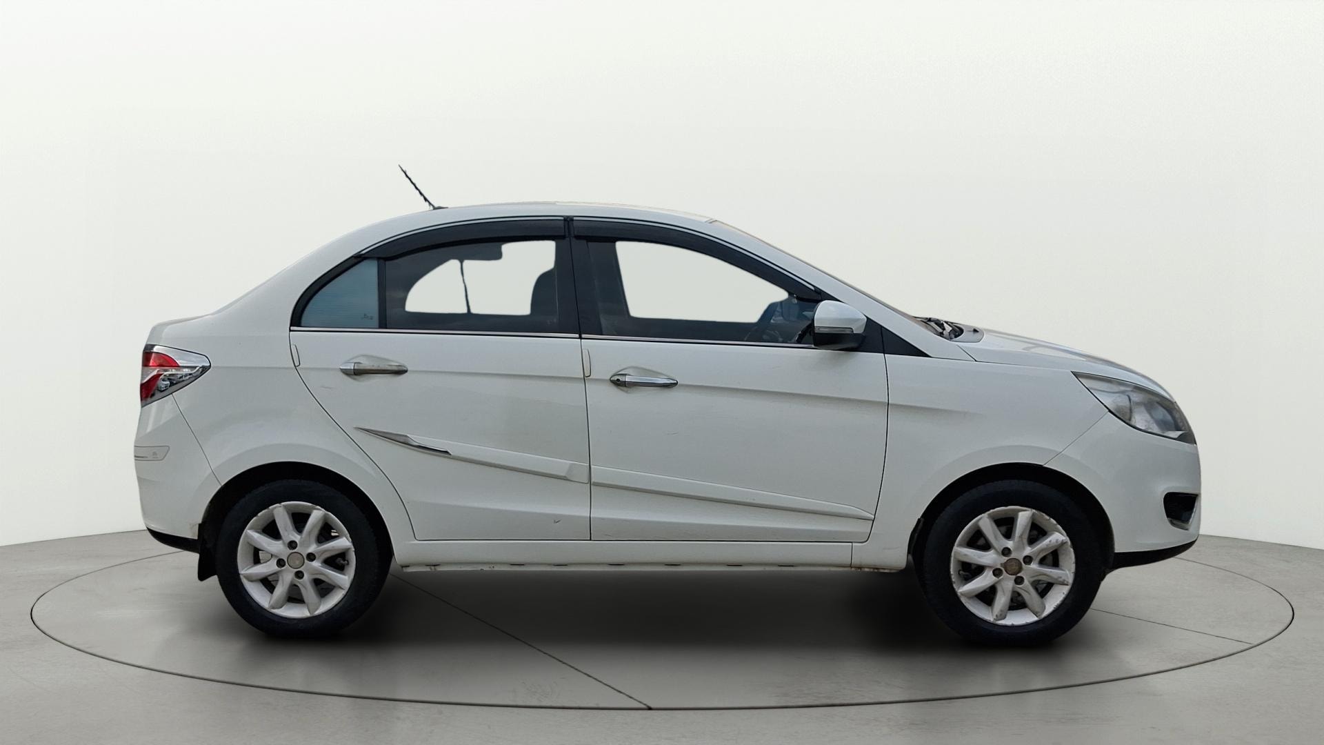 View 2016 Tata Zest XM Petrol Image 8 Used 2016 Tata Zest XM Petrol Image 8