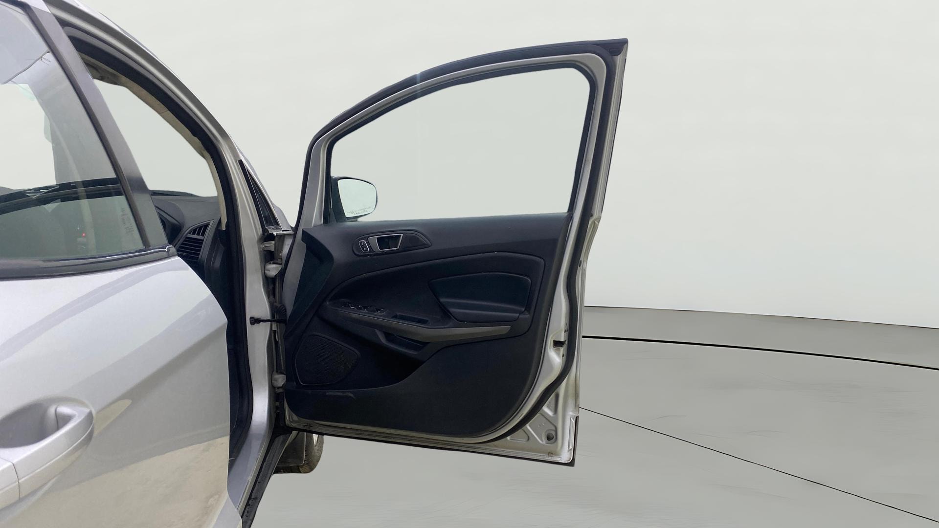 View 2019 Ford EcoSport 1.5 TDCi Diesel Ambiente BS IV Image 47 Used 2019 Ford EcoSport 1.5 TDCi Diesel Ambiente BS IV Image 47