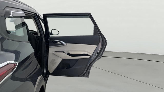 View Kia Carens Image 7 Used Kia Carens Image 7
