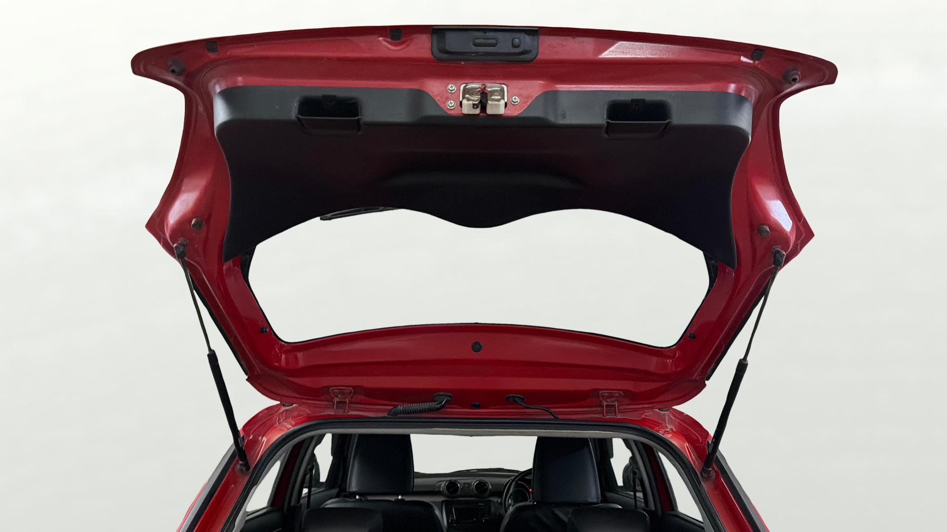 View 2019 Maruti Suzuki 1000 Base Variant Image 16 Used 2019 Maruti Suzuki 1000 Base Variant Image 16