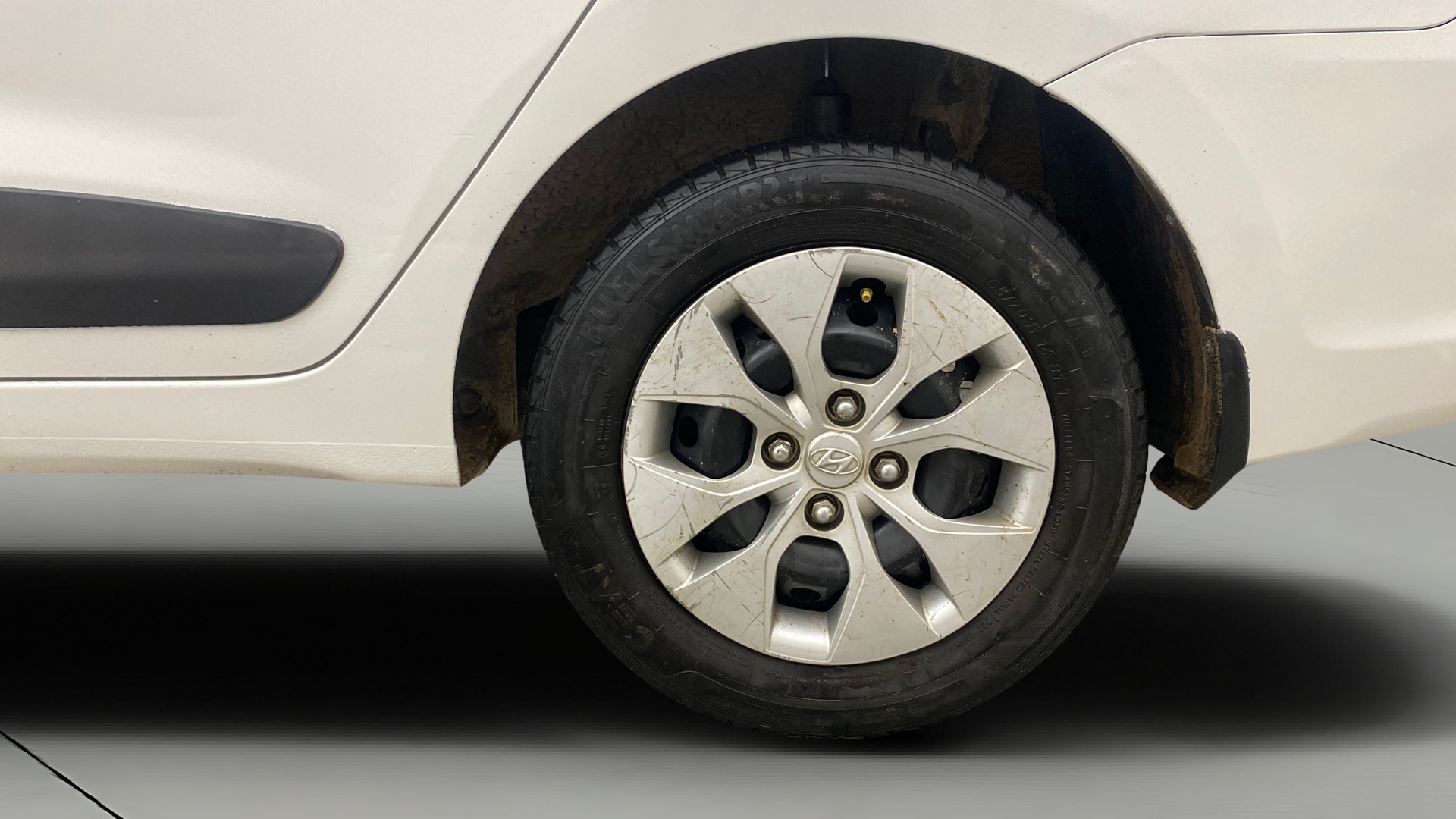 View 2014 Hyundai Xcent S Petrol Image 11 Used 2014 Hyundai Xcent S Petrol Image 11
