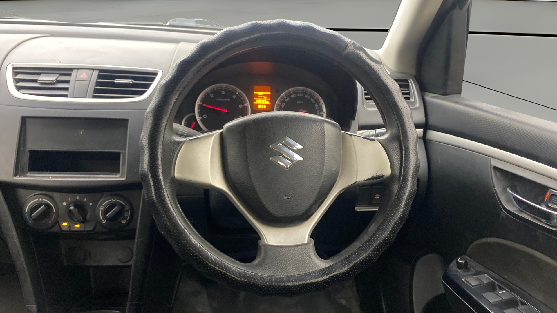 View 2013 Maruti Suzuki 1000 Base Variant Image 20 Used 2013 Maruti Suzuki 1000 Base Variant Image 20