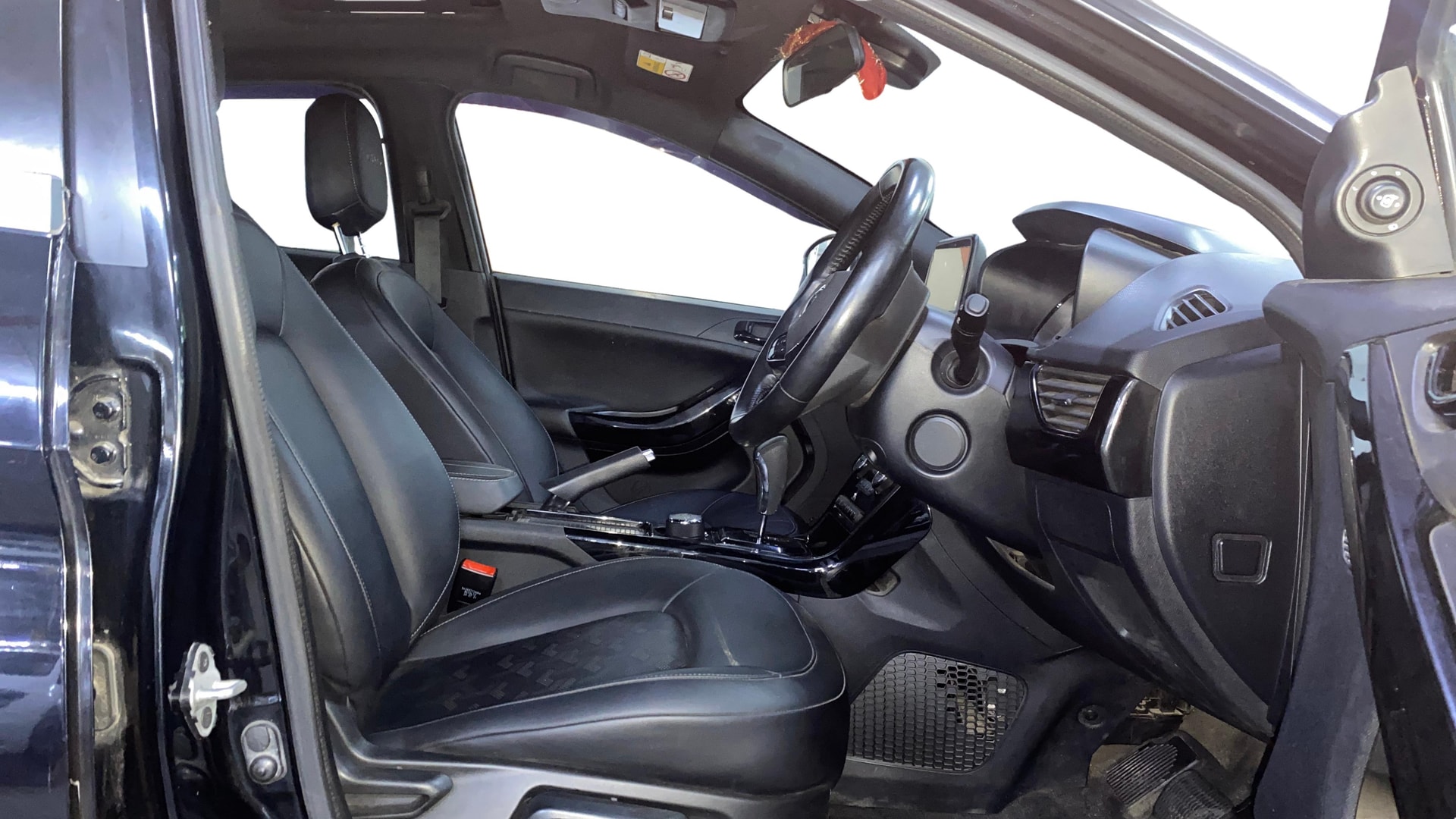 View 2021 Tata Nexon Revotorq XZA Plus AMT Dark Image 16 Used 2021 Tata Nexon Revotorq XZA Plus AMT Dark Image 16