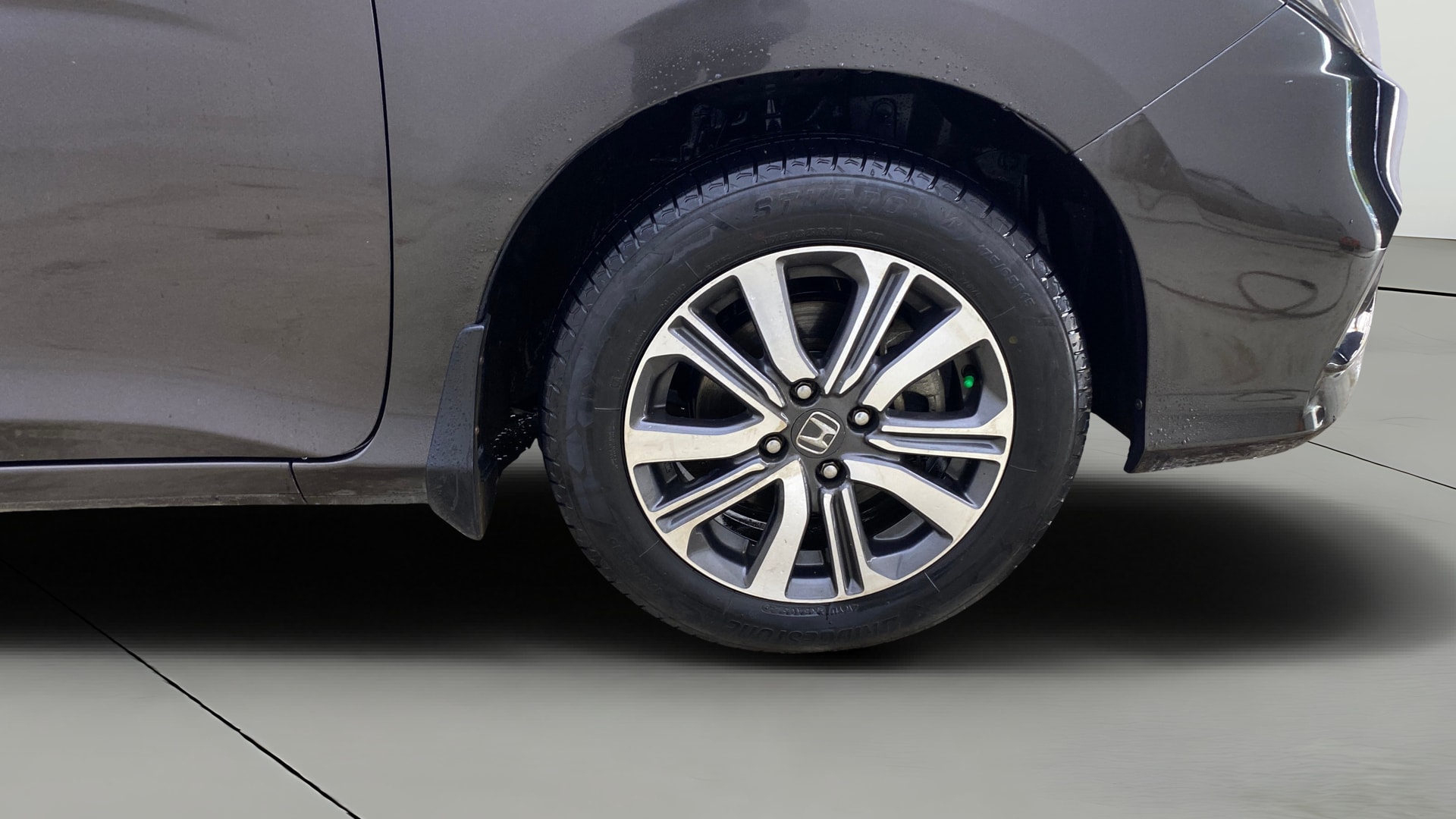 View 2022 Honda City ZX MT Diesel Anniversary Edition Image 42 Used 2022 Honda City ZX MT Diesel Anniversary Edition Image 42
