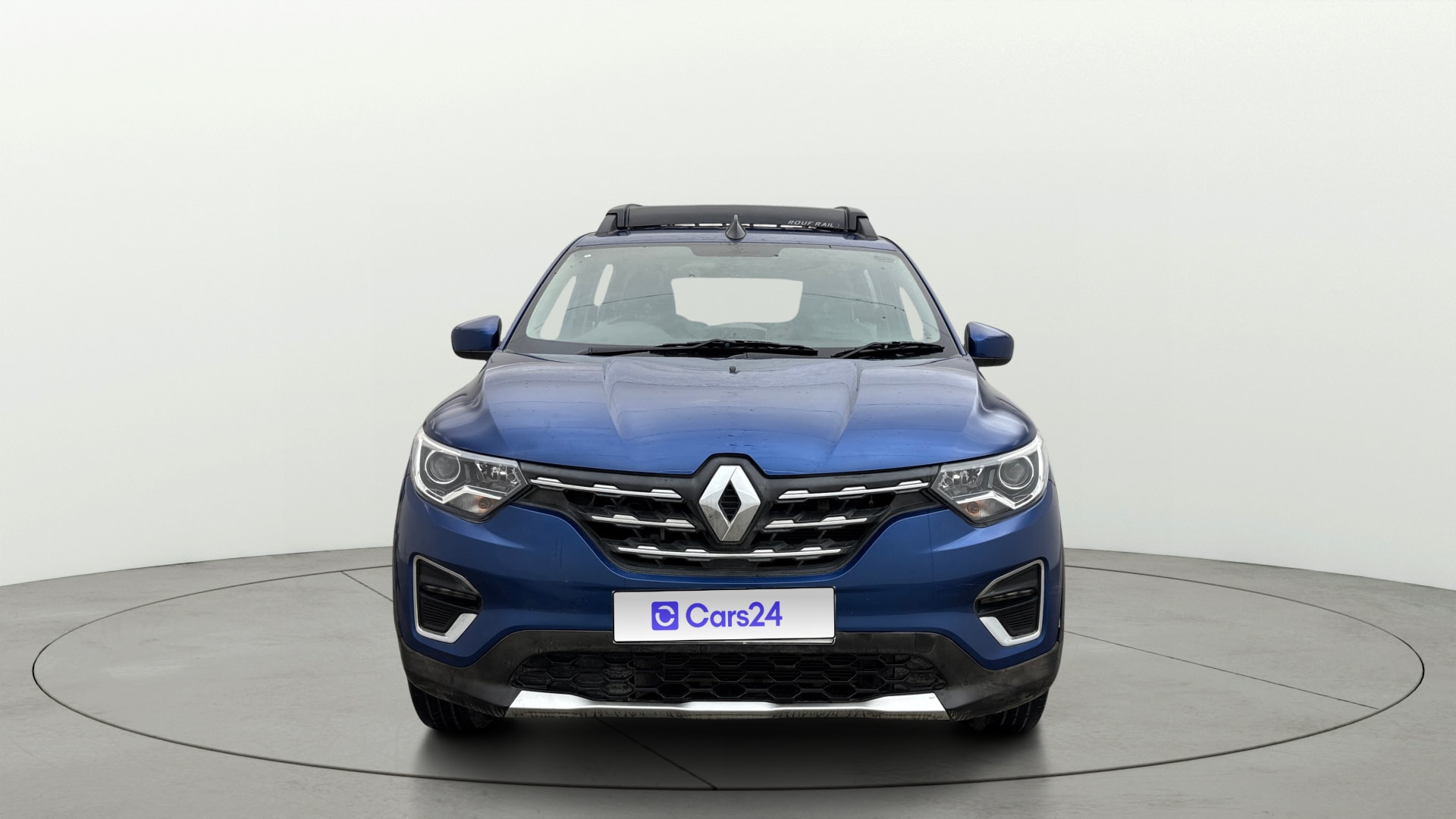 View 2020 Renault Triber RXZ Image 1 Used 2020 Renault Triber RXZ Image 1