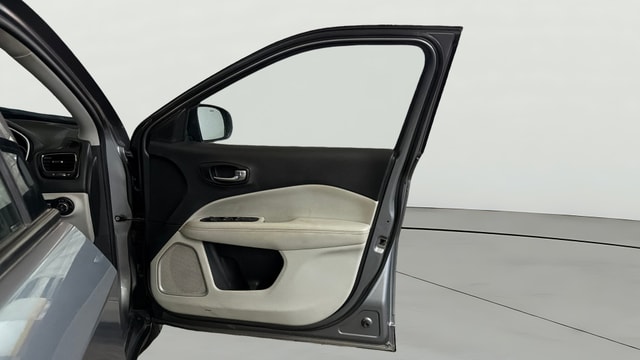 View Jeep Compass Image 46 Used Jeep Compass Image 46